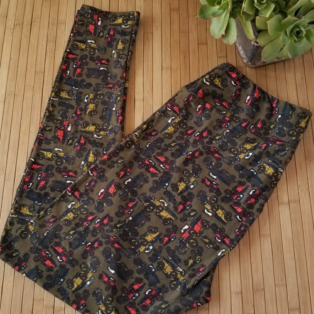 GUC Lularoe TC Leggings Army Green Antique Cars